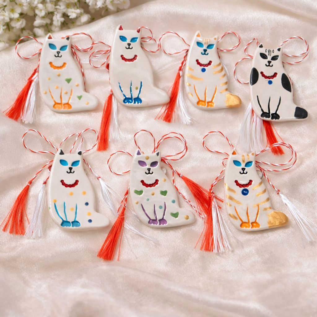 Broșă Pisică din Ceramică Glazurată – 4 x 2 cm, Pictată Manual – imagine 3
