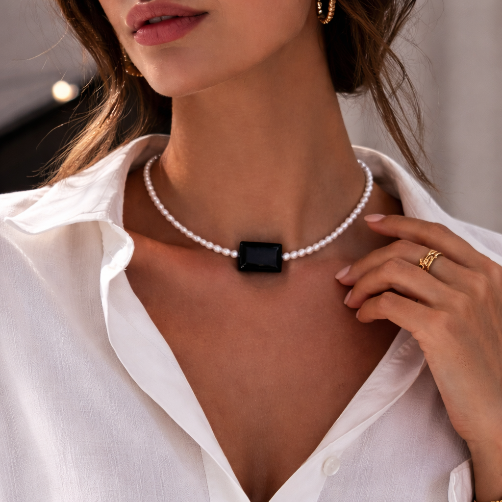 colier perle naturale cu onyx negru choker elegant handmade