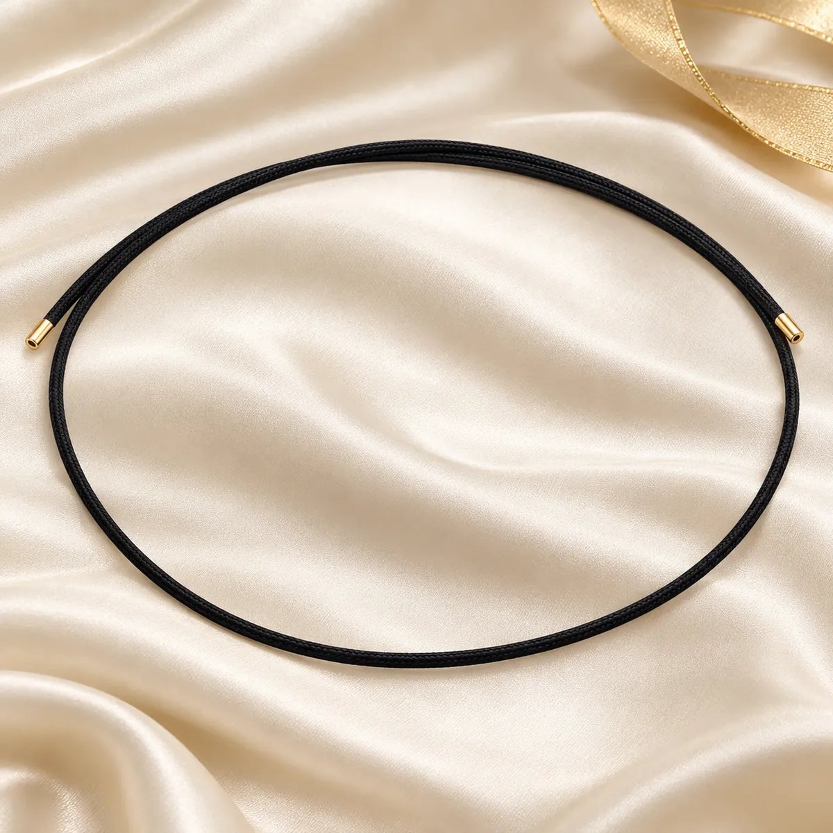 Colier reglabil magnetic negru – detaliu